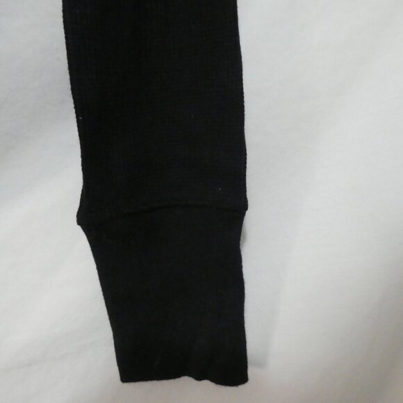 LA SENZA | medium | Black Waffle Knit Long Sleeve Shirt | Partial Snap Button - Picture 9 of 16